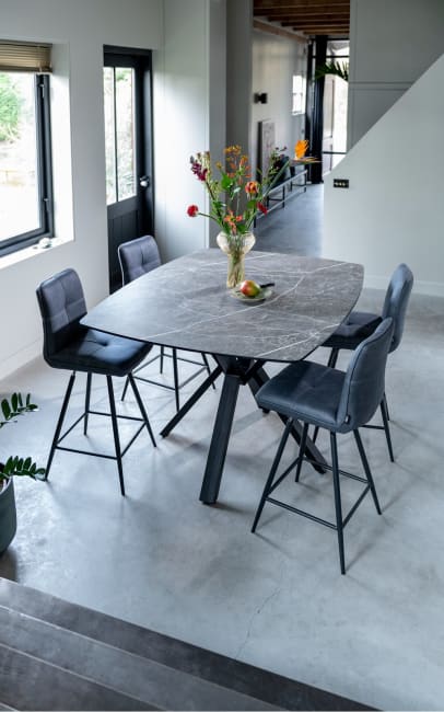 Henders & Hazel - Milva - Industriel - chaise de bar pivotante - pieds noir