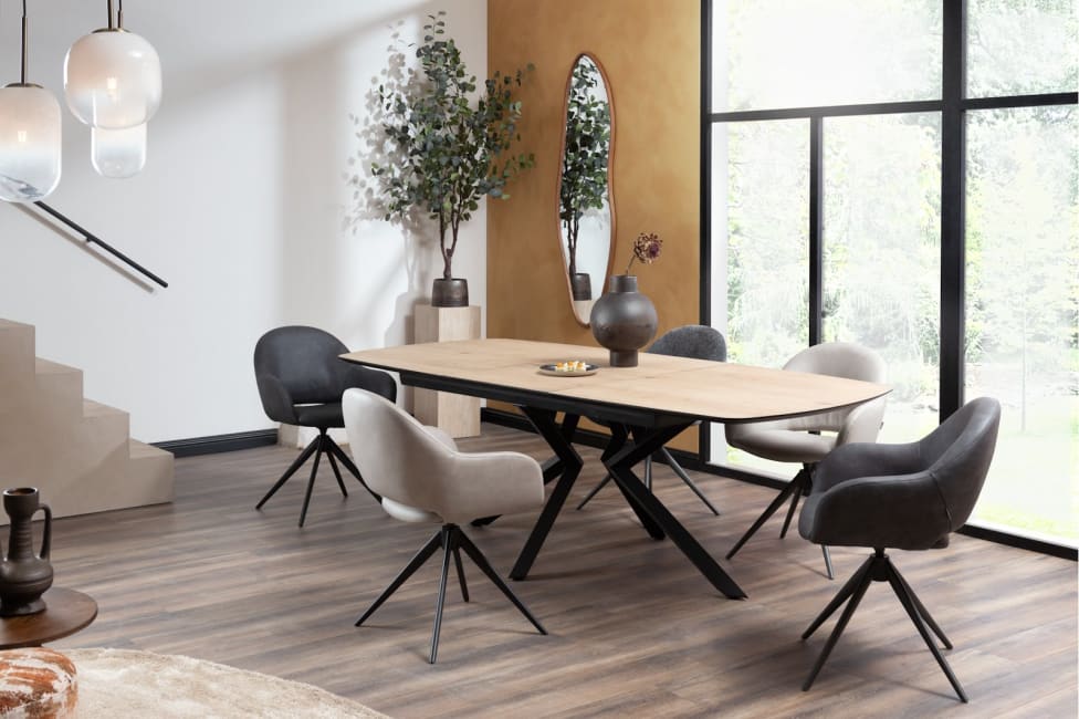 Masura ovale uitschuiftafel met metalen poot 180(+60)x110cm