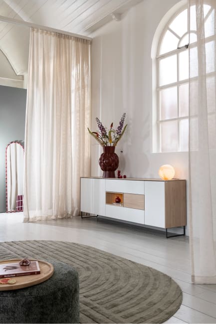 Lindfield, Sideboard 240 cm. - 3-Tueren + 3-Laden + 1-Nische (+ LED)