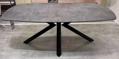 Table ovale