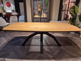 Livada Eetkamertafel