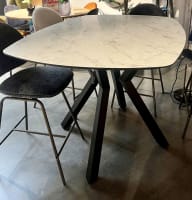 TABLE DE BAR OVALE MASURA