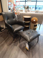 ENSEMBLE FAUTEUIL + REPOSE PIEDS EN CUIR