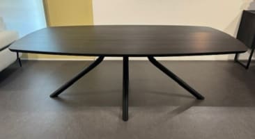 Eettafel Arvada ovaal 220x110cm, onyx met centrale poot