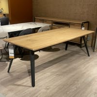 Eetkamertafel City