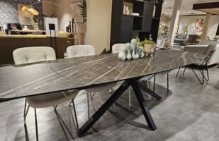 Uitschuiftafel Montello