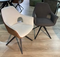 lot 2 chaises inaya