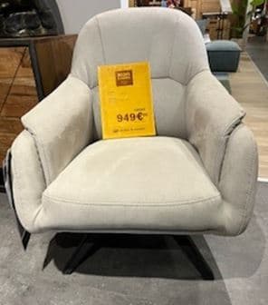 FAUTEUIL AV PIED PIVOTANT