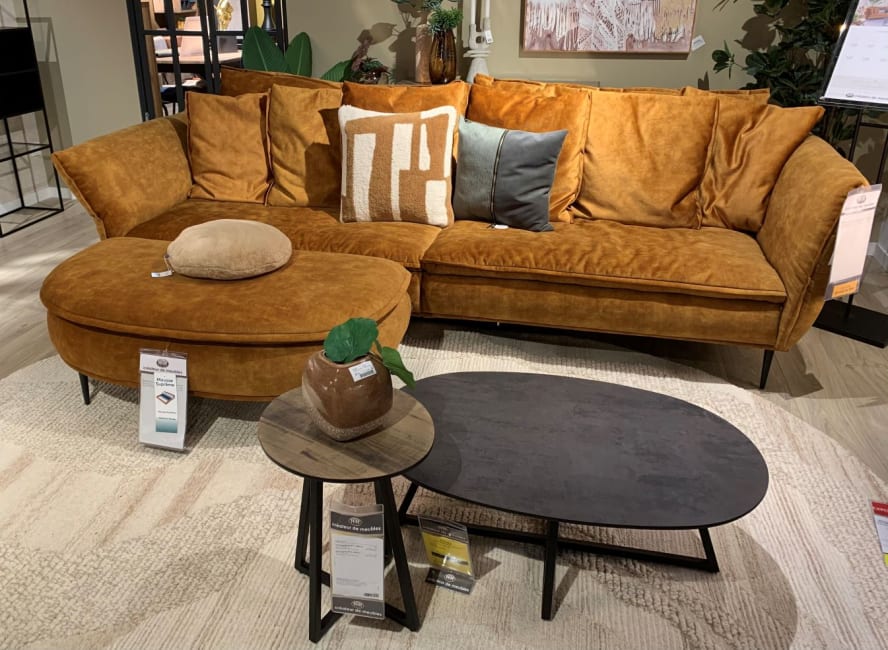 Canapé fixe 4 places + pouf