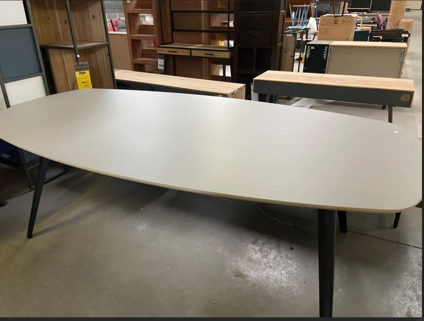 TABLE OVALE 240