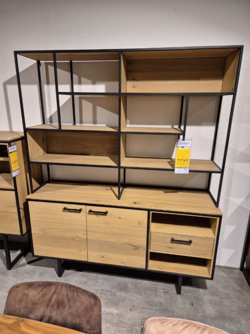Dressoir met opzetrek
