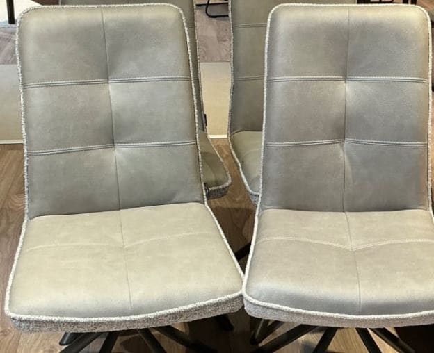 CHAISES vendue en lot de 3