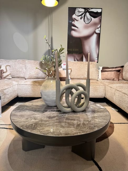 Table basse cailloux