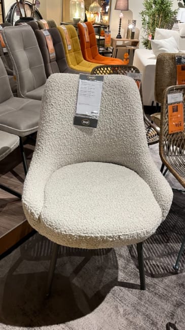CHAISE PIVOTANTE