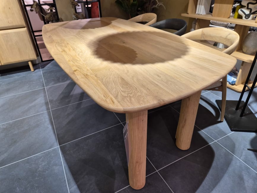 Azulo eetkamertafel