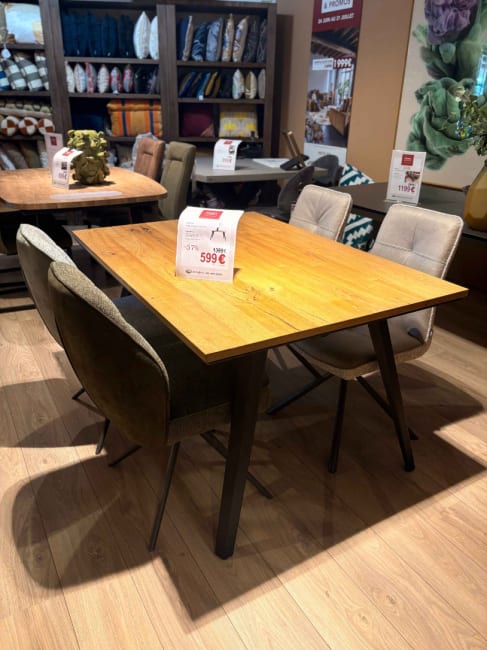 Table 140x100 cm