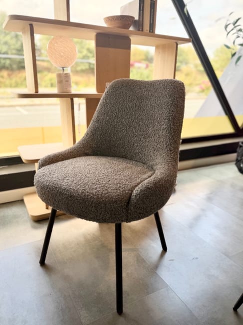 Chaise pivotante