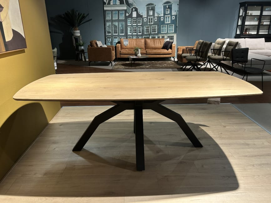 Eettafel ovaal Livada, 108 x 220 cm