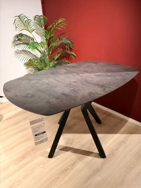 Bartafel Masura - ovaal 150 cm