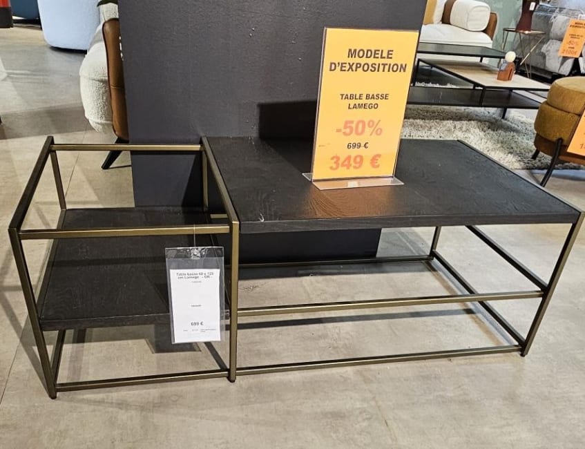 TABLE BASSE