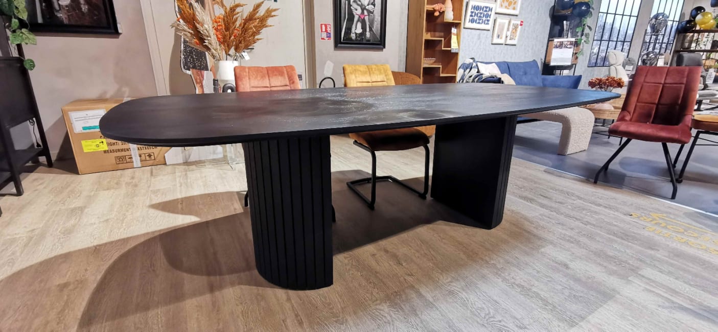 TABLE REPAS forme OVALE 240 cm