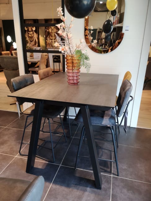 Table de bar 140 x 100 cm