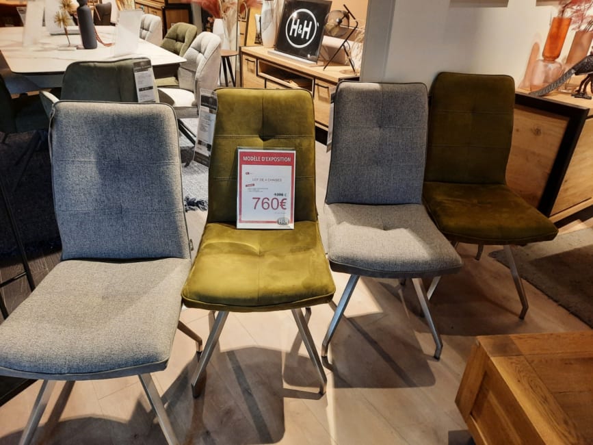 LOT DE 4 CHAISES - 4 PIEDS ARTIS