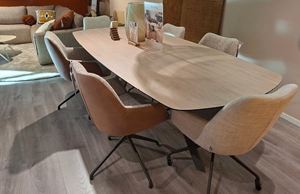 Eettafel Minato