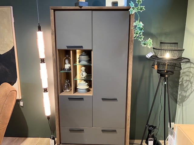 Armoire 3 portes + 1 tiroir + 5 niches (+LED)