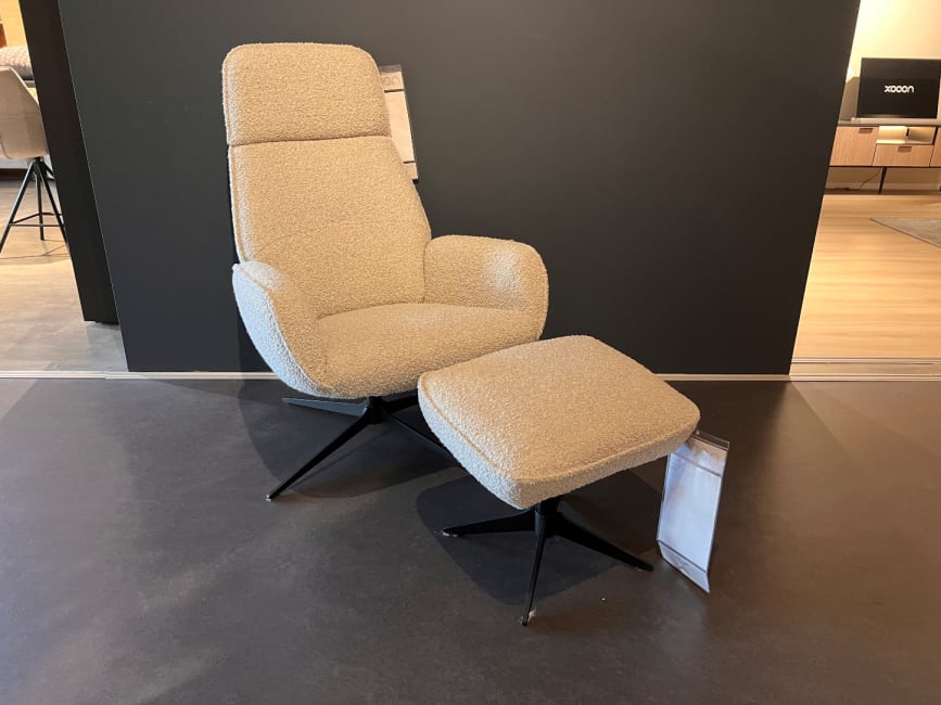 Fauteuil Bobbio met poef