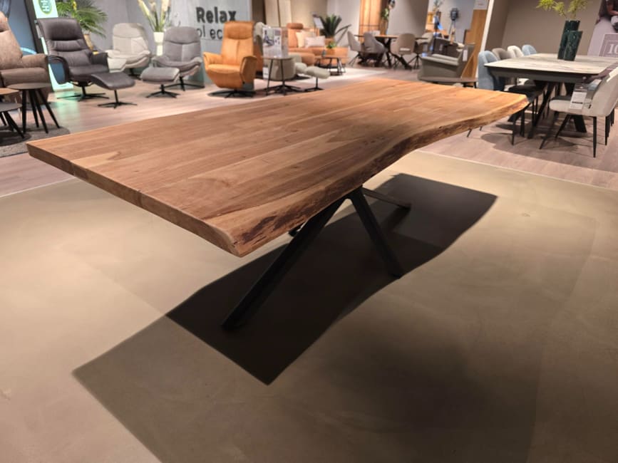 Eetkamertafel Living