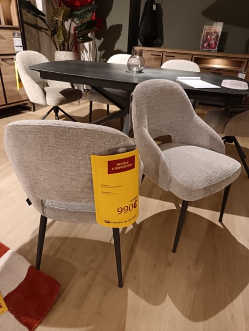 LOT DE 4 CHAISES FIXES