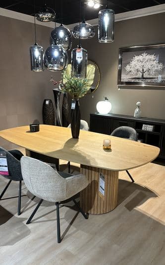 table ovale 240 x 120 cm (pied en bois)