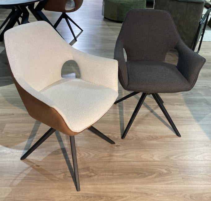lot 2 chaises inaya