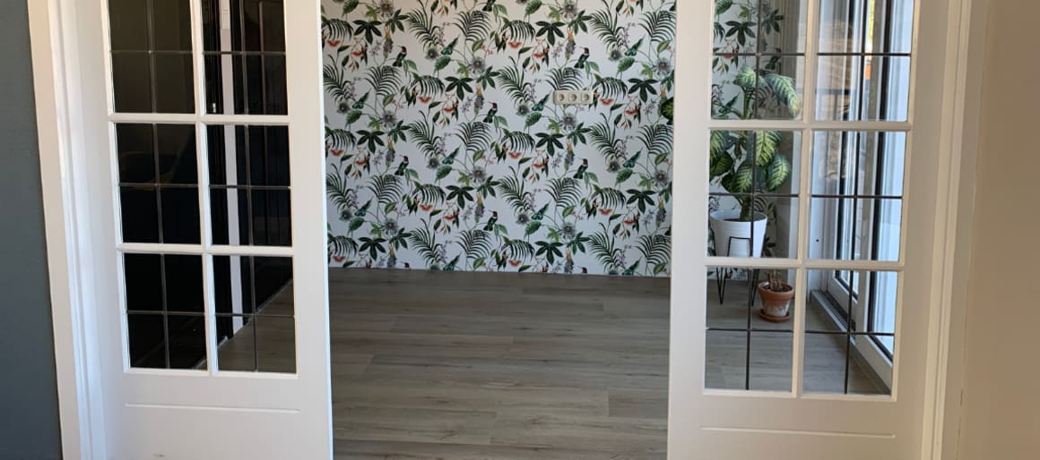 Mooi die ruimte achter de en suite deuren, maar hoe betrek je die bij de woonkamer?