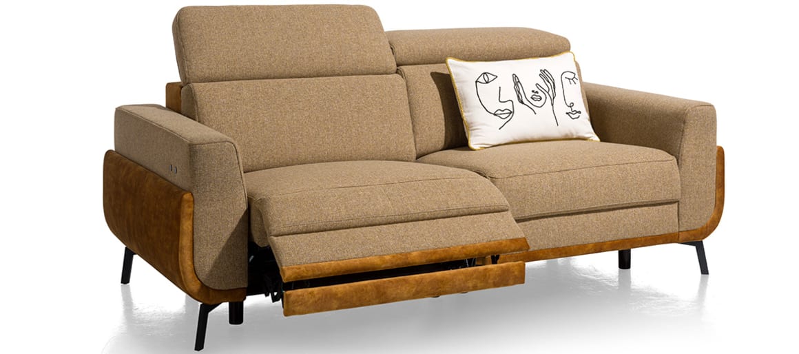 Voor een maximum aan zitcomfort, kunt u sommige XOOON sofa’s bestellen met een elektrische loungefunctie of uitschuifbare zittingen. Als je voor deze optie kiest, wil je gegarandeerd nooit meer van je bank af.