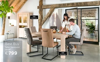 Naar de tafel