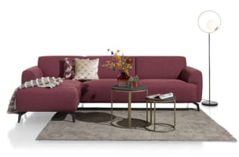 De longchair is een heerlijk element om 's avonds lekker languit met je voeten op de bank te relaxen. Daarom ontbreekt deze ook niet in de eigentijdse bankstelcollectie Laval van Happy@Home. Combineer de longchair met een van de andere elementen en ontwerp zo je eigen bankstel. Kies voor leder of stof, voor rvs poten of zwart metalen poten, voor een zitting met supreme foam of pocketvering. Als klant bepaal je alles zelf.