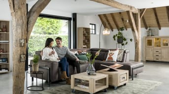 Vereinbaren Sie einen Termin im Laden und stellen Sie sich Ihr ideales Ecksofa zusammen.