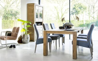 La vitrine, un meuble qui montre et qui se montre