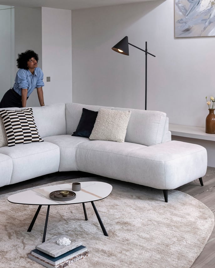 Relaxsofa Carini: runde Formen und Weichheit