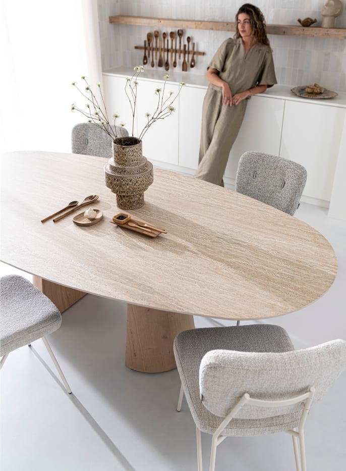 Tafel ARAS: tafel met travertin look