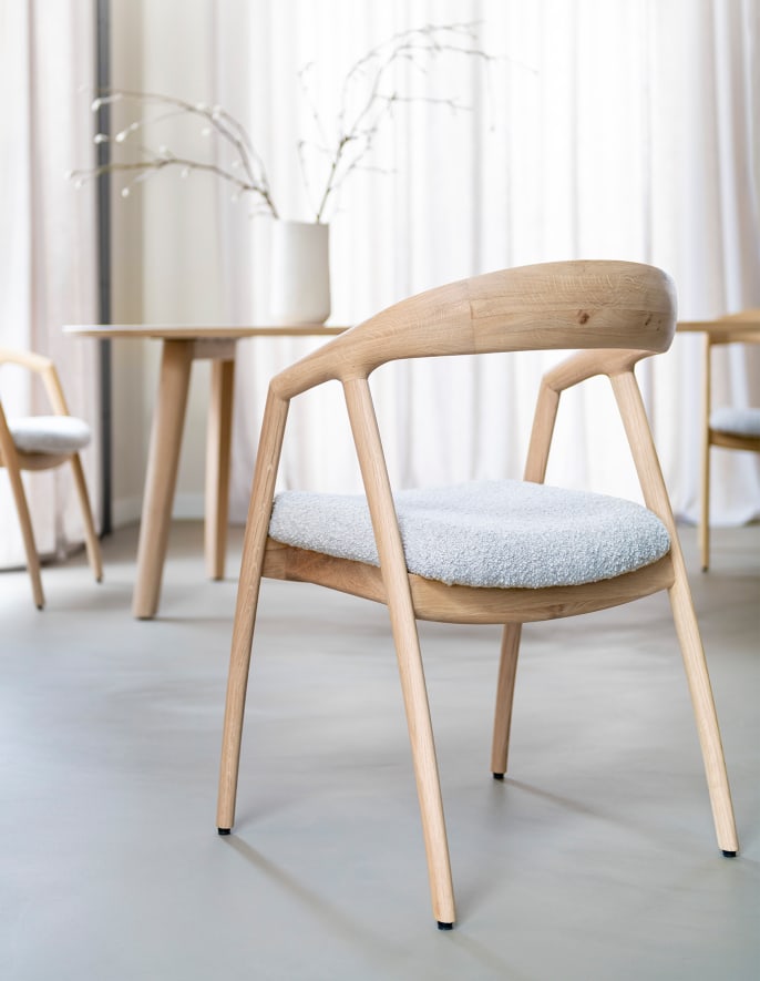 fauteuil de table avec accoudoirs