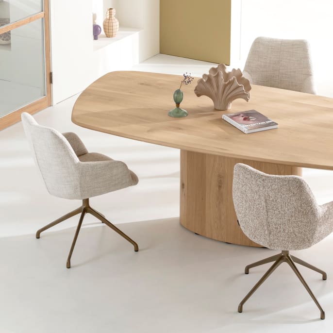 Tisch PALMA: Organischer Tisch mit Säulenfuß