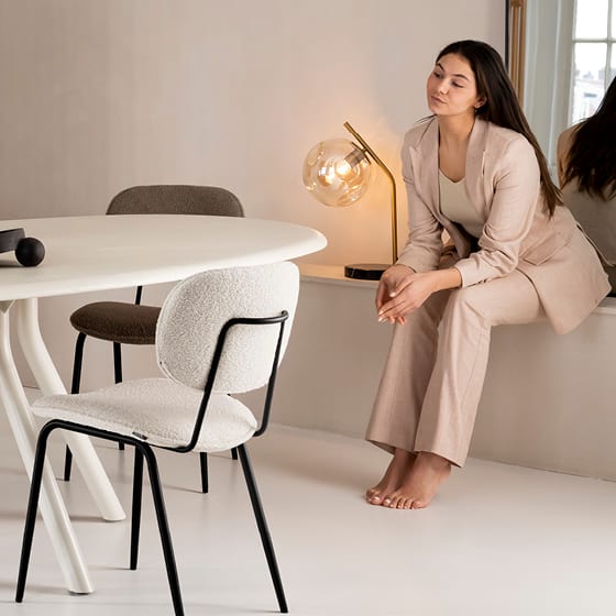 Le choix de la chaise contribue à la décoration et à l’identité que vous voulez donner à votre intérieur.