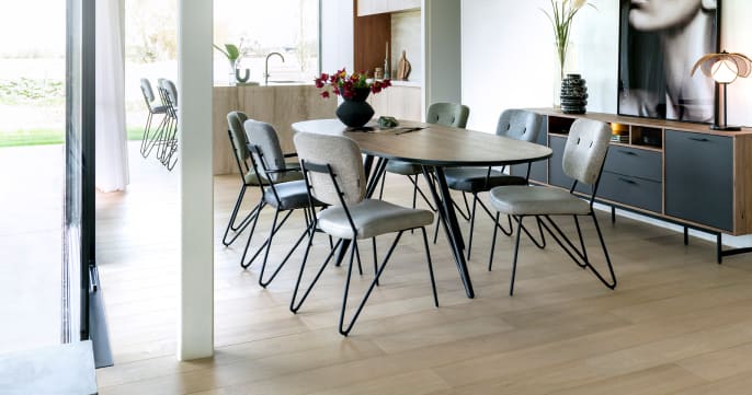 Inspiration für ein warmes minimalistisches Interieur mit der “TORANO”-Kollektion