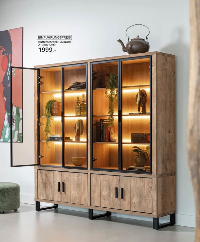 Zum Buffetschrank