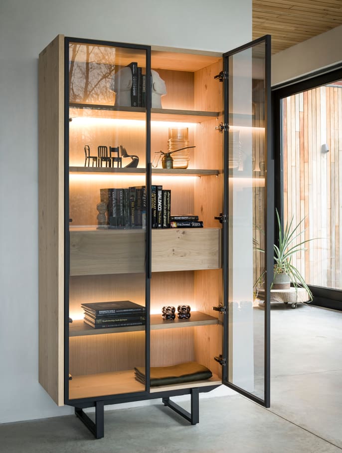 Vitrine mit LED-Beleuchtung Modali