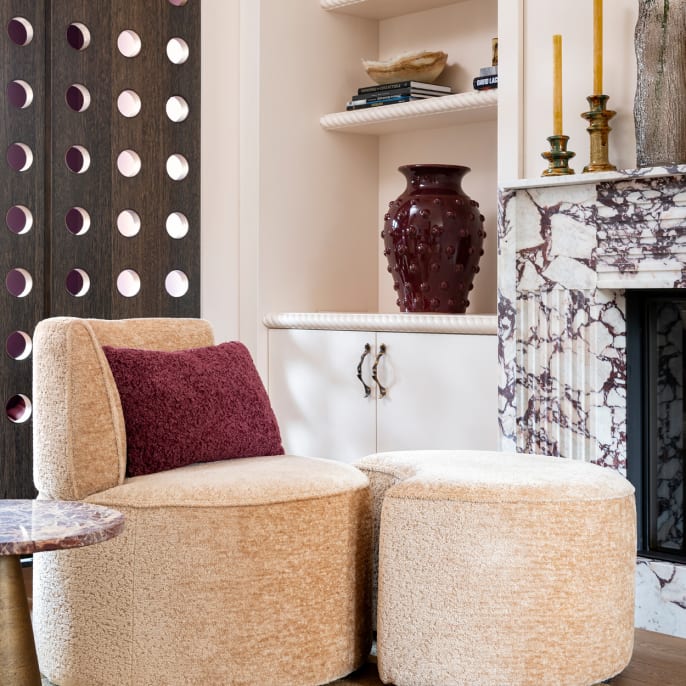 Roan fauteuil en  Roan poef maan