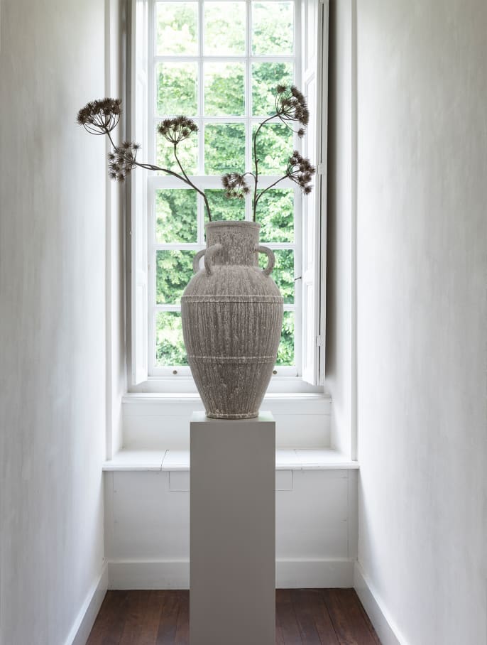 vase en céramique blanche
